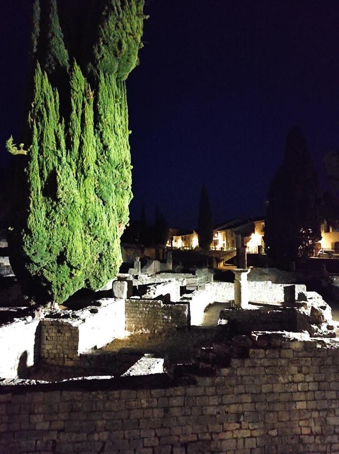 Y Here Vaison-la-Romaine Exterior foto